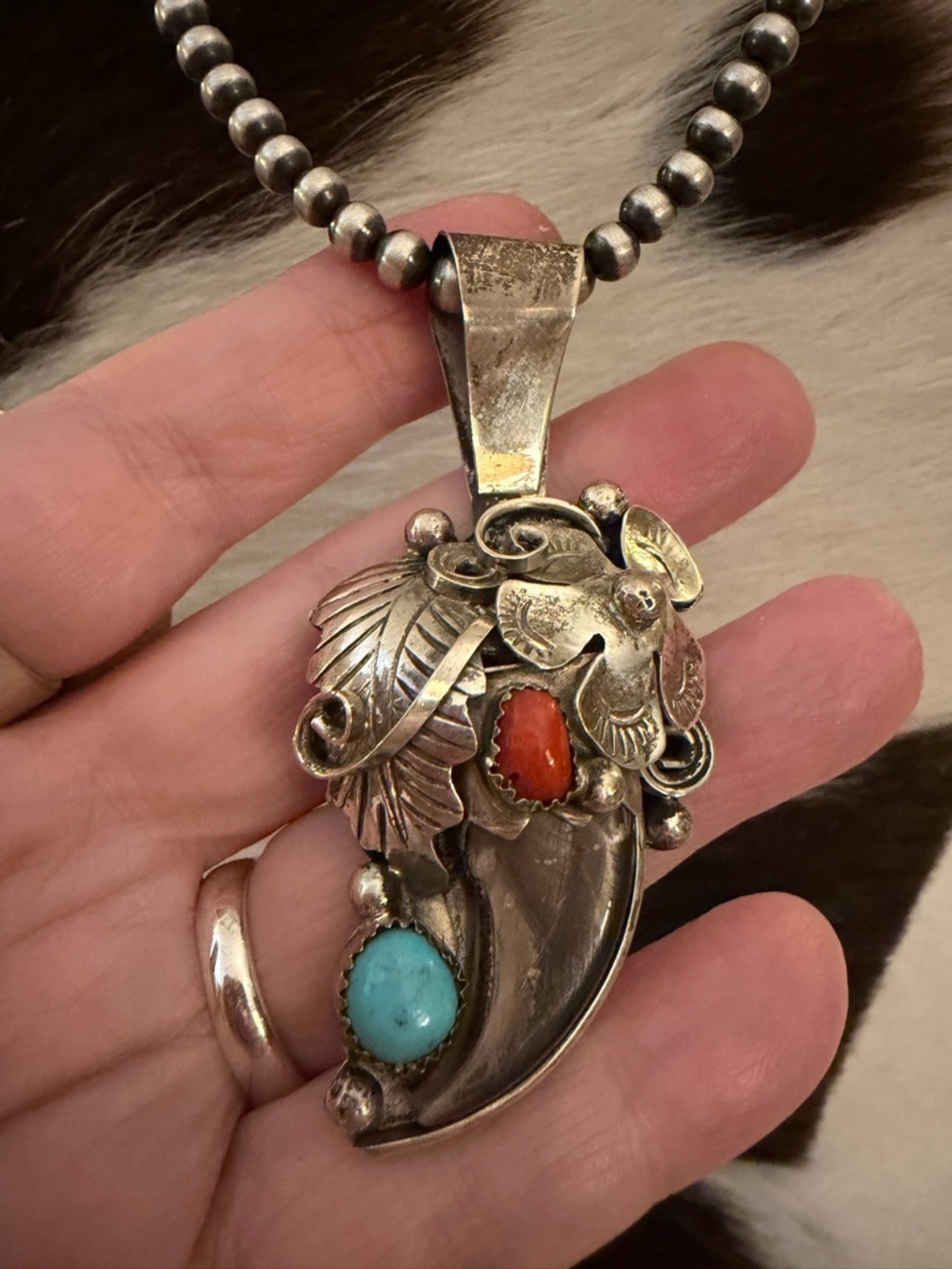 ❤️ Signed Navajo Jerry Thompson Kingman Turquoise Coral Bear Claw Pendant 925 - Picture 3 of 14